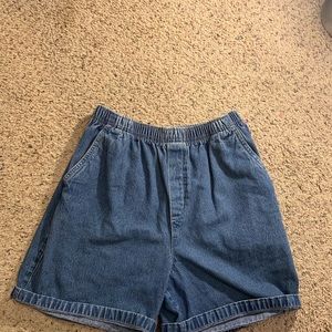 Vintage high wasted mom shorts.